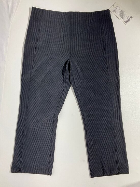 Lululemon Pants - Lululemon Sz 14 Ribbed Softstreme Zip-Leg High-Rise Cropped Pants 25"